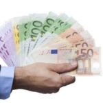 Perchè chiudere una srl con debiti verso l'erario o i fornitori quando puoi venderla